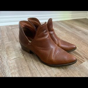 Steve Madden Austin Bootie Cognac Ankle Boot